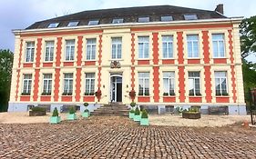 Chateau De Moulin-Le-Comte